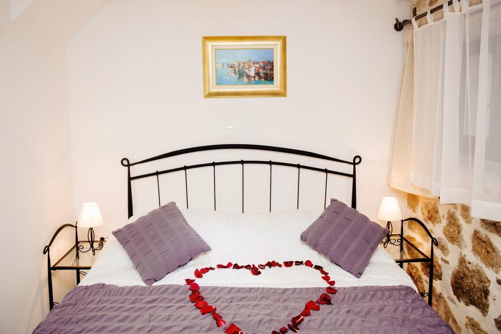 Studio Apartments Bonaca Спліт Екстер'єр фото