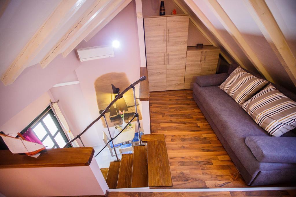 Studio Apartments Bonaca Спліт Екстер'єр фото