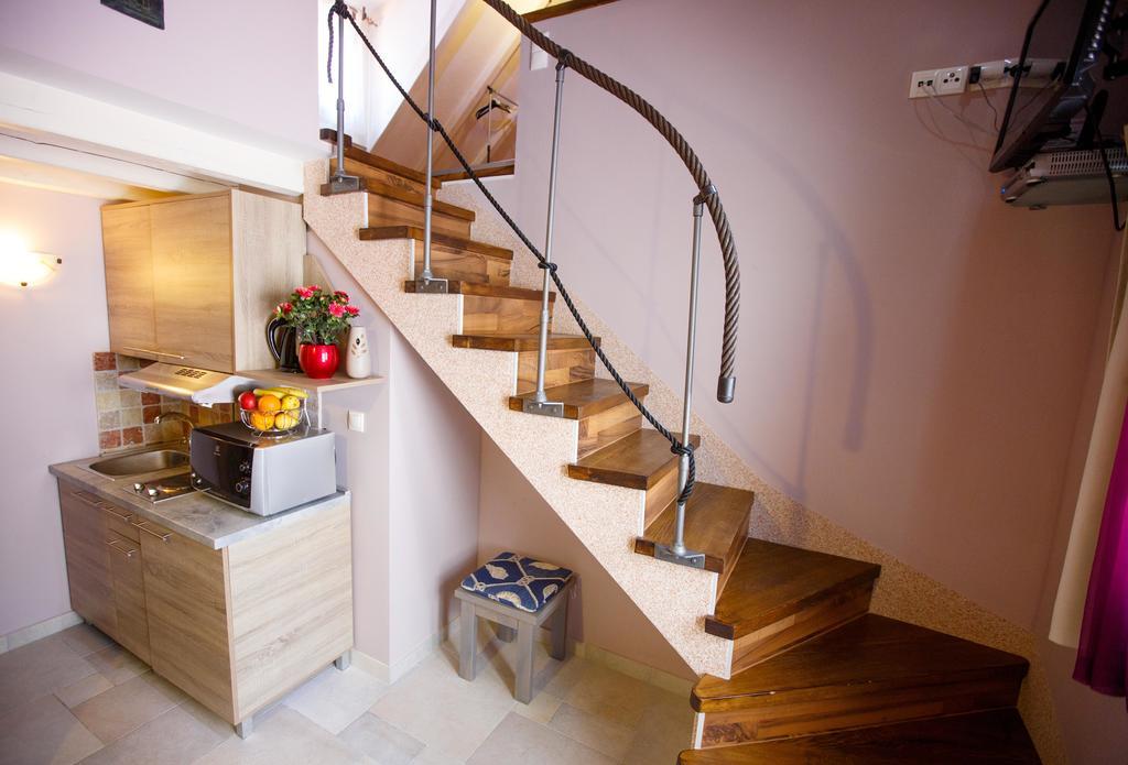 Studio Apartments Bonaca Спліт Екстер'єр фото