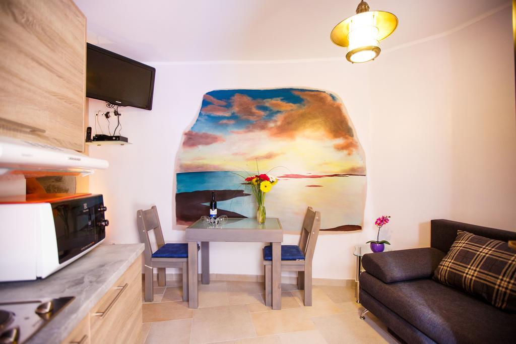 Studio Apartments Bonaca Спліт Екстер'єр фото